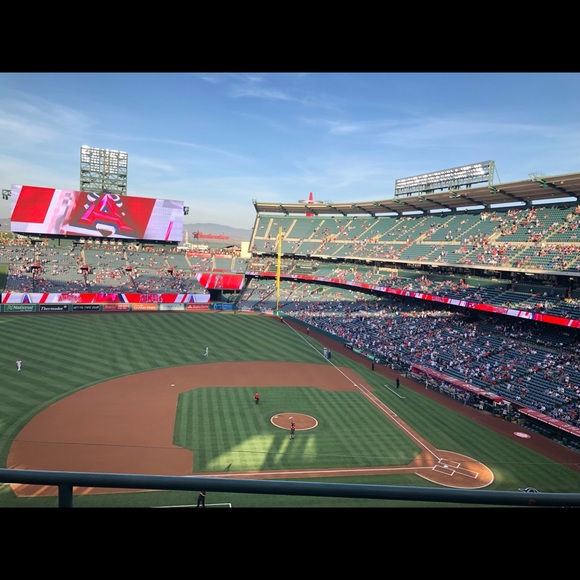 Meet your Posher, Lisa - Picture 1 of 1